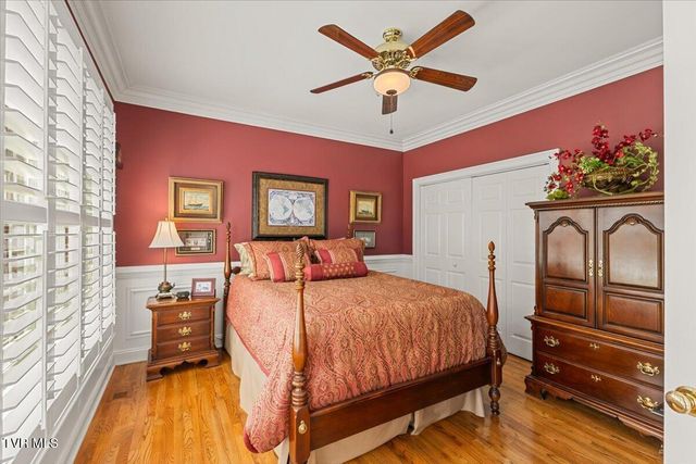106 Sterling Springs Drive, Johnson City, TN 37604