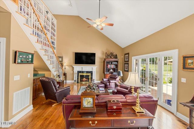 106 Sterling Springs Drive, Johnson City, TN 37604