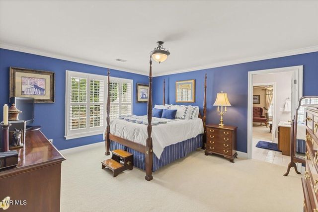 106 Sterling Springs Drive, Johnson City, TN 37604
