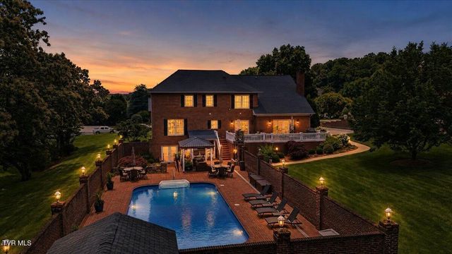 106 Sterling Springs Drive, Johnson City, TN 37604