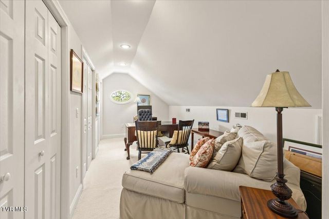 106 Sterling Springs Drive, Johnson City, TN 37604