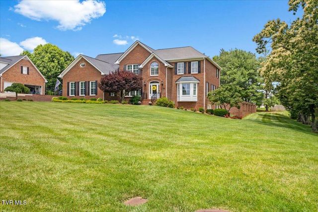 106 Sterling Springs Drive, Johnson City, TN 37604