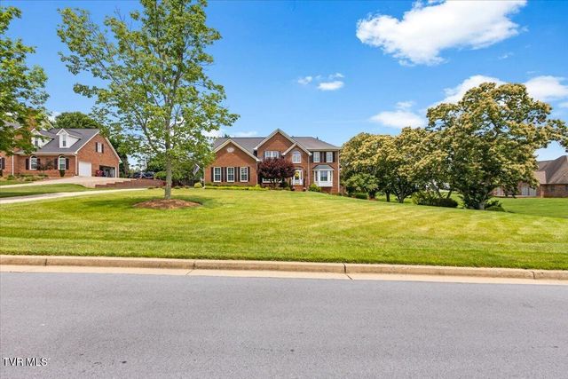 106 Sterling Springs Drive, Johnson City, TN 37604