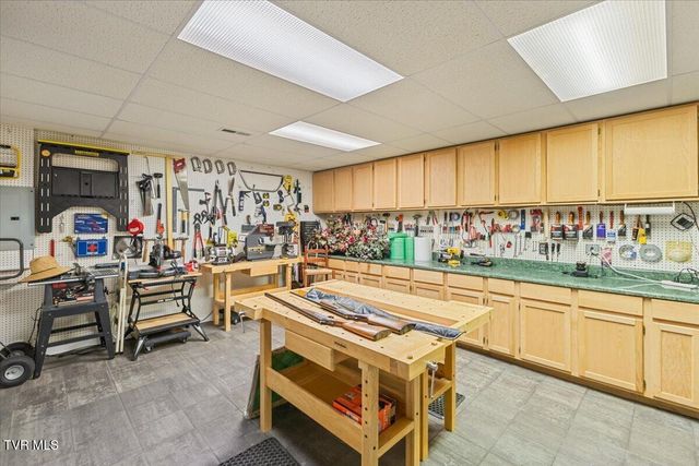 106 Sterling Springs Drive, Johnson City, TN 37604