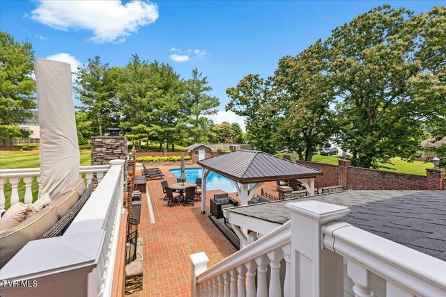 106 Sterling Springs Drive, Johnson City, TN 37604