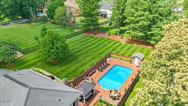 106 Sterling Springs Drive, Johnson City, TN 37604