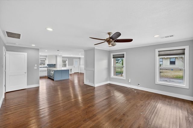 7614 Northaven Road, Dallas, TX 75230