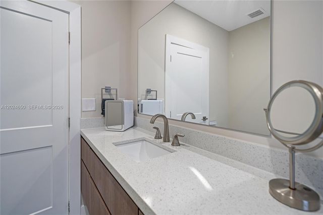 1663 SW 13th St, Miami, FL 33145