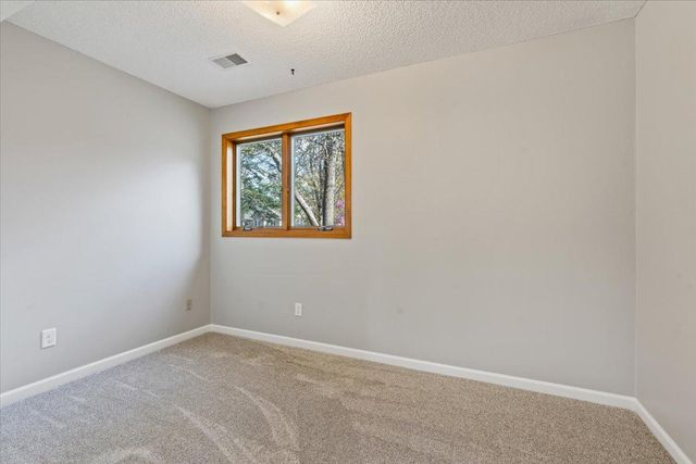 6130 Albert Lane, North Branch, MN 55056