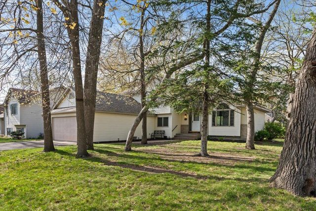 6130 Albert Lane, North Branch, MN 55056