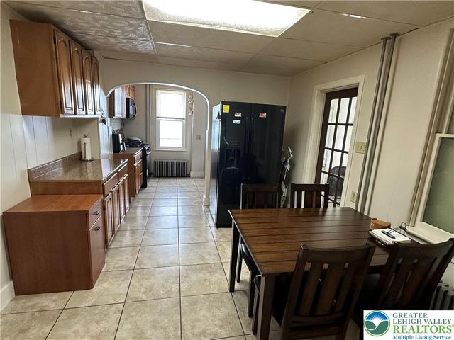 1566 Washington Avenue, Northampton Boro, PA 18067