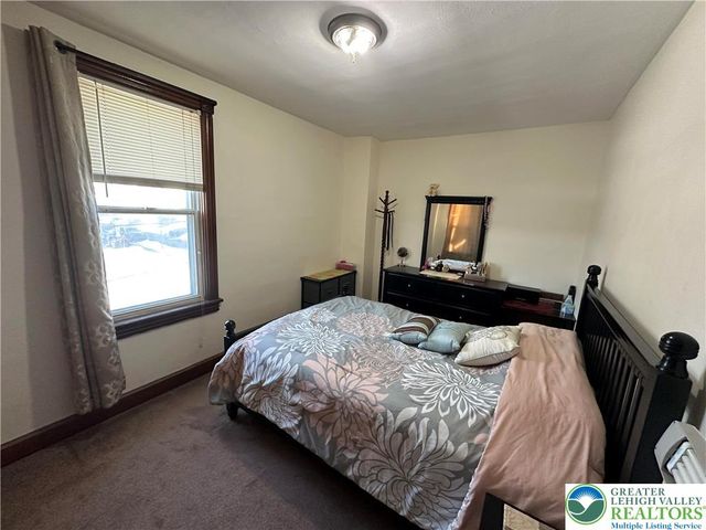1566 Washington Avenue, Northampton Boro, PA 18067