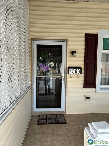 1566 Washington Avenue, Northampton Boro, PA 18067