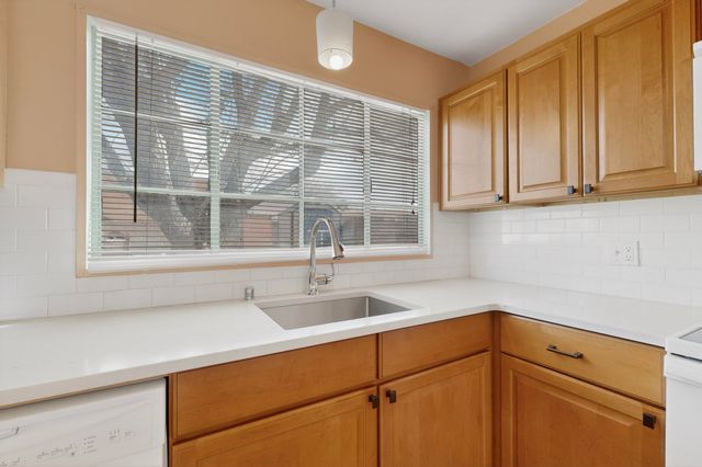 1722 Vermont Street NE, Albuquerque, NM 87110