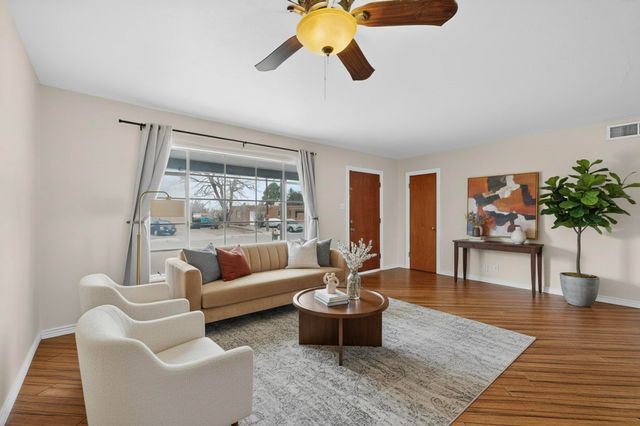 1722 Vermont Street NE, Albuquerque, NM 87110