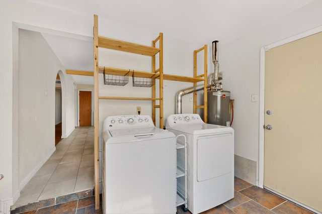 1722 Vermont Street NE, Albuquerque, NM 87110