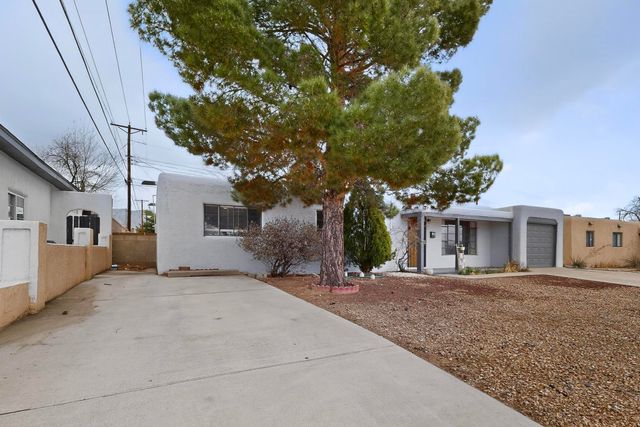 1722 Vermont Street NE, Albuquerque, NM 87110