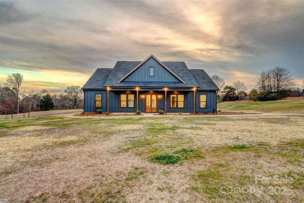 648 Kiser Road, Bessemer City, NC 28016