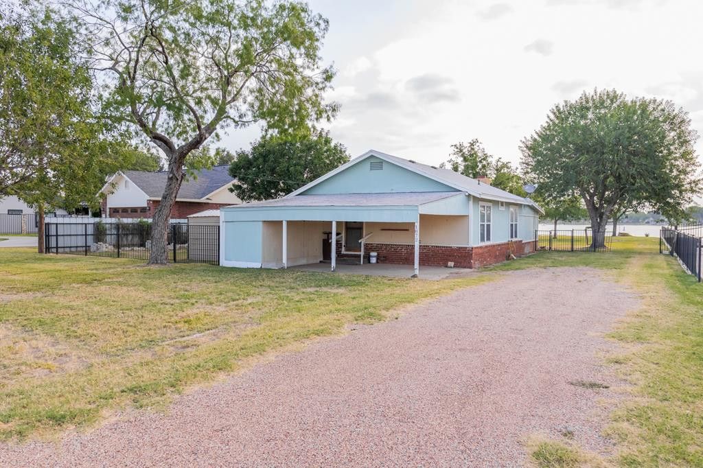 1872 S Concho Drive, San Angelo, TX 76904