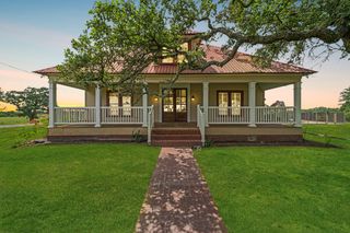 2610 Fm 609, La Grange, TX 78945