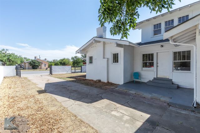 48 N Central Avenue, Hamlin, TX 79520