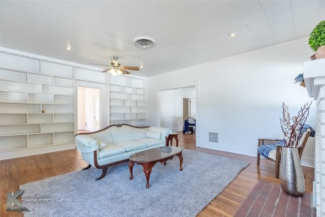 48 N Central Avenue, Hamlin, TX 79520