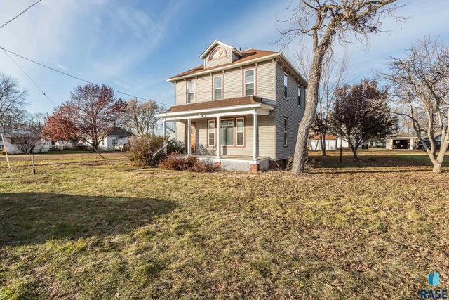 200 E 3rd St Street, Worthing, SD 57077
