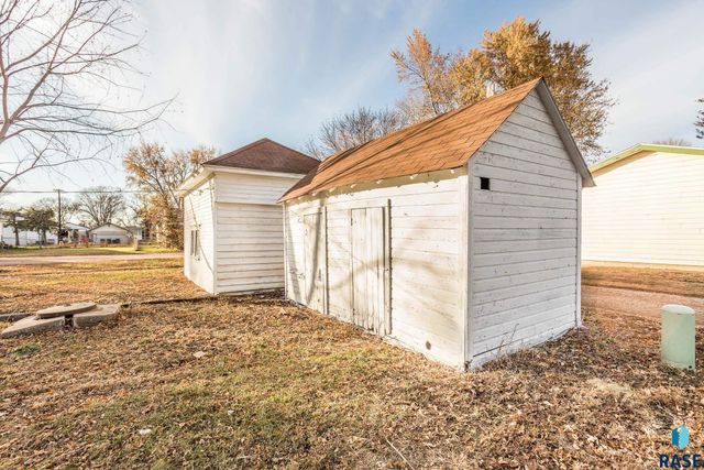 200 E 3rd St Street, Worthing, SD 57077