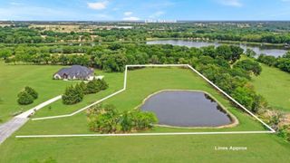 334 Golf Walk Circle, Denison, TX 75020