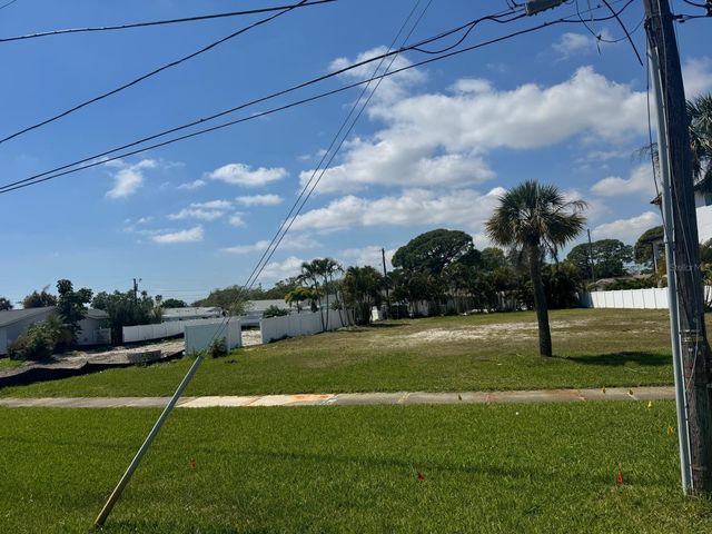 6046 BAYOU GRANDE BOULEVARD NE, St Petersburg, FL 33703