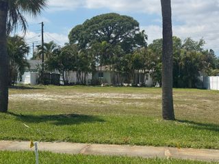 6046 BAYOU GRANDE BOULEVARD NE, St Petersburg, FL 33703