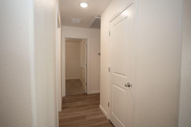 7070 Elm Street, Visalia, CA 93291