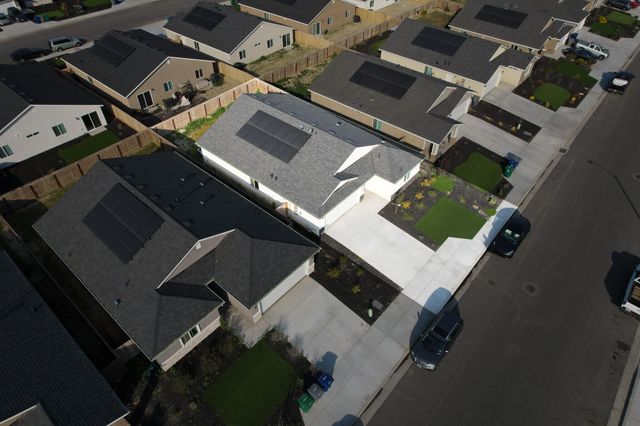 7070 Elm Street, Visalia, CA 93291