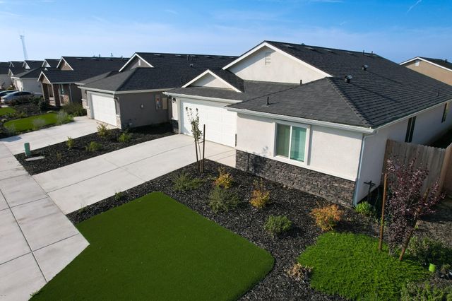 7070 Elm Street, Visalia, CA 93291