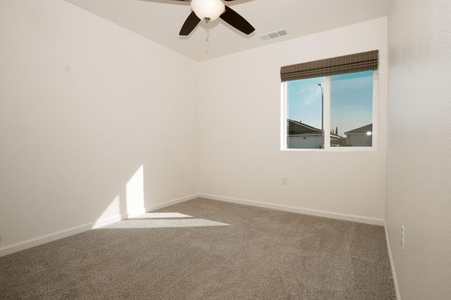 7070 Elm Street, Visalia, CA 93291