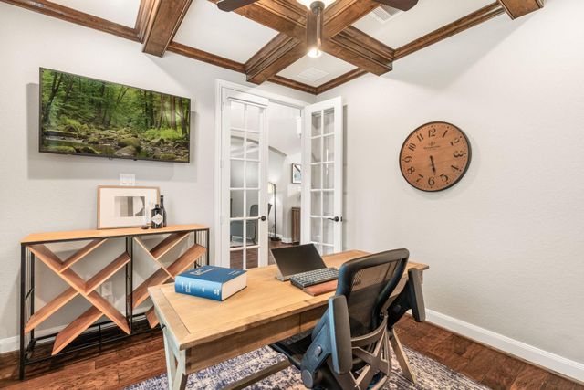 10 Black Spruce Court, The Woodlands, TX 77389