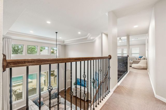 10 Black Spruce Court, The Woodlands, TX 77389