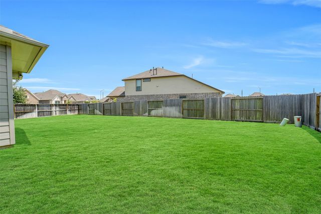 2414 Lemon Grass Drive, Brookshire, TX 77423