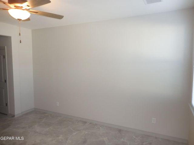 12817 Giovanni Grajeda Avenue, El Paso, TX 79928