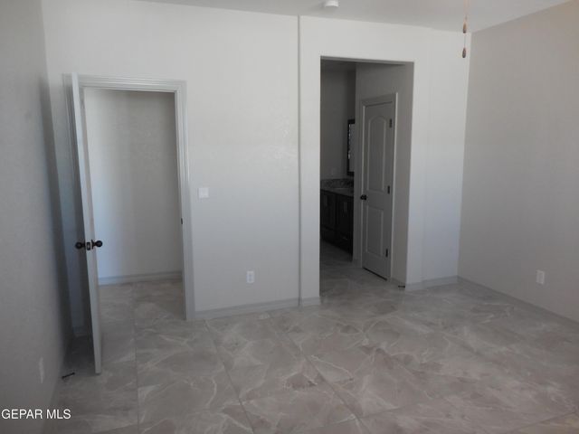 12817 Giovanni Grajeda Avenue, El Paso, TX 79928