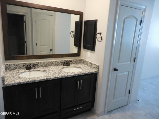 12817 Giovanni Grajeda Avenue, El Paso, TX 79928