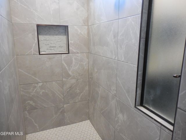 12817 Giovanni Grajeda Avenue, El Paso, TX 79928