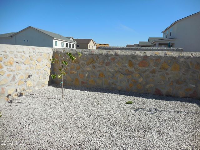 12817 Giovanni Grajeda Avenue, El Paso, TX 79928