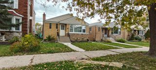 6210 N Albany Avenue, Chicago, IL 60659