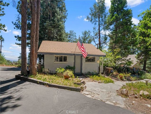 2578 Rim Of The World, Running Springs, CA 92382