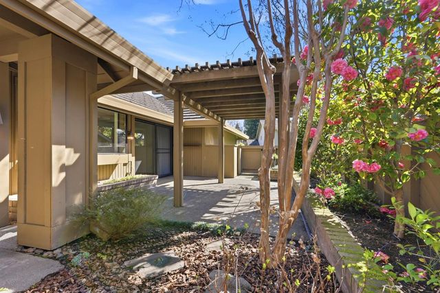 11316 Gold Country Blvd, Gold River, CA 95670