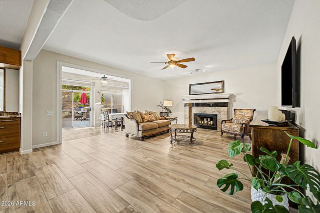 2547 E AMBER RIDGE Way, Phoenix, AZ 85048