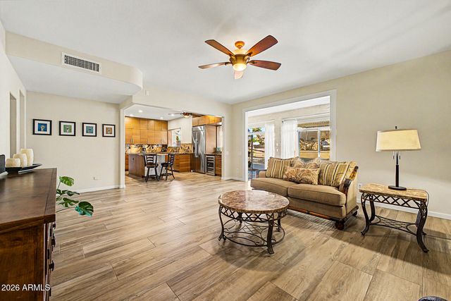 2547 E AMBER RIDGE Way, Phoenix, AZ 85048