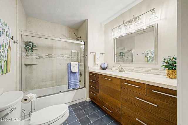 2547 E AMBER RIDGE Way, Phoenix, AZ 85048