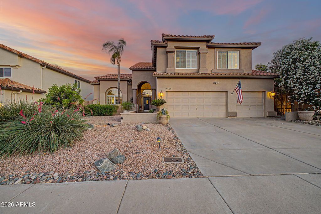 2547 E AMBER RIDGE Way, Phoenix, AZ 85048 — photo 4